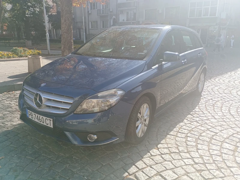 Mercedes-Benz B 200, снимка 1 - Автомобили и джипове - 47562471