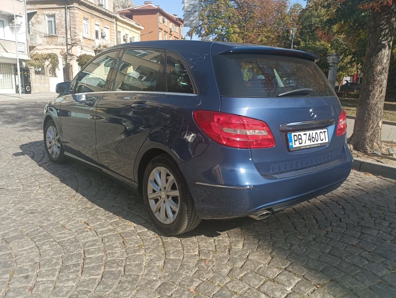 Mercedes-Benz B 200 Спешно, снимка 2 - Автомобили и джипове - 47562471