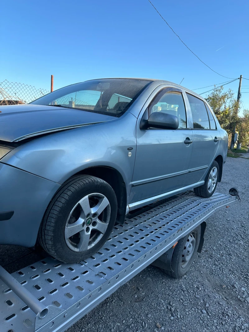 Skoda Fabia, снимка 2 - Автомобили и джипове - 48461520