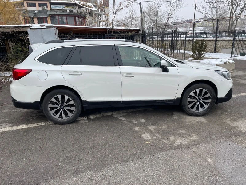 Subaru Outback 2.5 96 000km, снимка 6 - Автомобили и джипове - 49010112