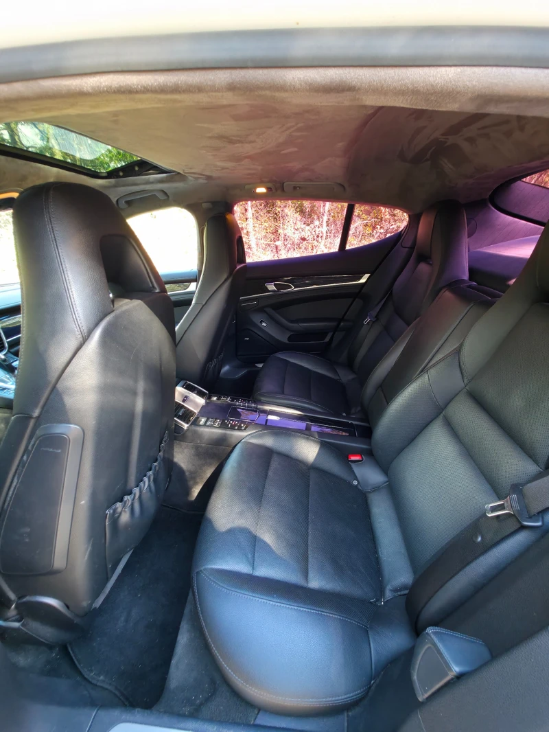 Porsche Panamera 4S Facelift, снимка 14 - Автомобили и джипове - 51943259