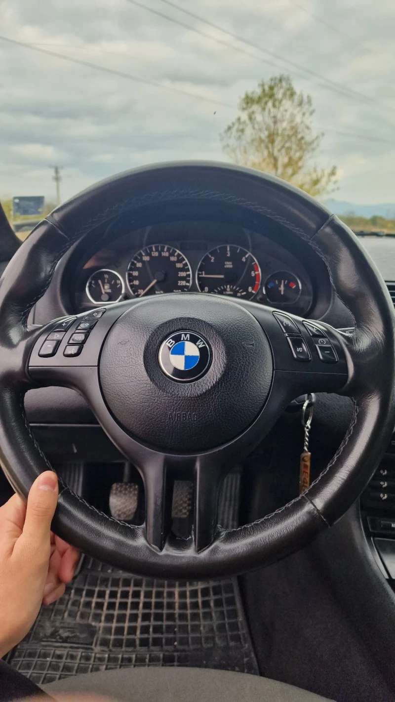 BMW 320, снимка 6 - Автомобили и джипове - 52635574