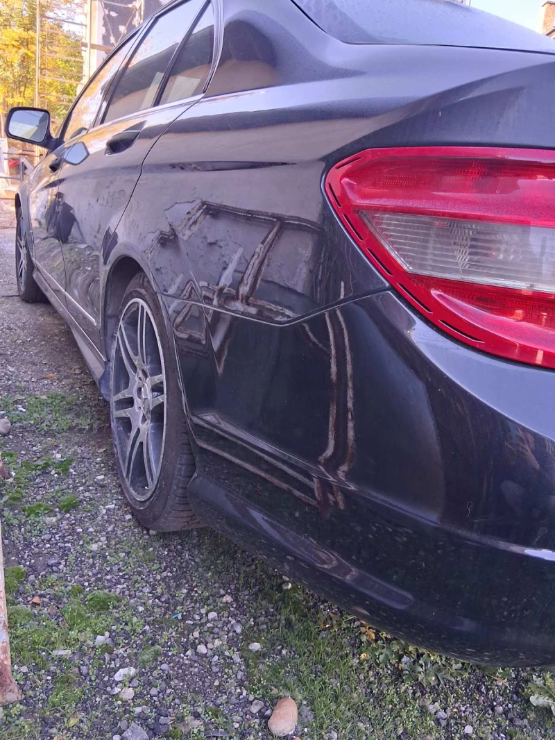 Mercedes-Benz C 200 AMG , снимка 9 - Автомобили и джипове - 52261872