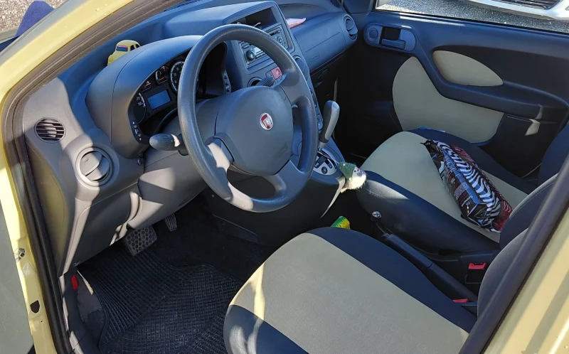 Fiat Panda AUTOMAT,  1.2i 60k.c., снимка 10 - Автомобили и джипове - 53105359