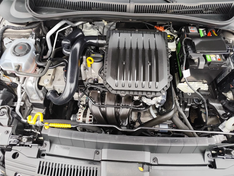 VW Polo 1.0i* COMFORTLINE* LED* EURO6B* 84000km!* , снимка 13 - Автомобили и джипове - 53189967