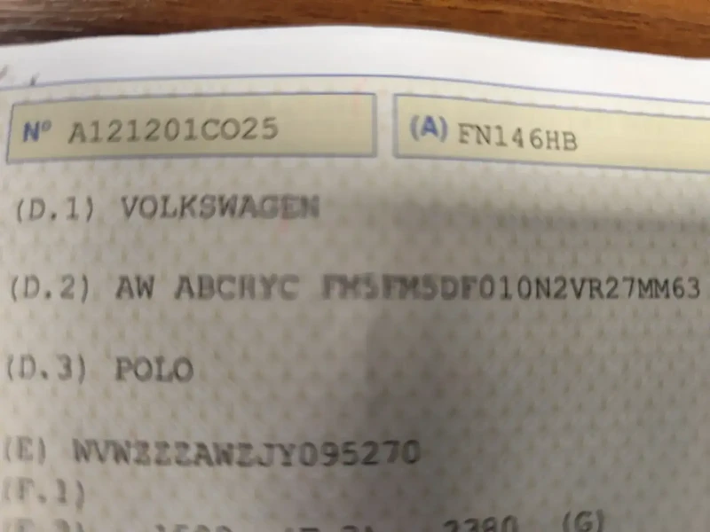 VW Polo 1.0i* COMFORTLINE* LED* EURO6B* 84000km!* , снимка 16 - Автомобили и джипове - 53189967