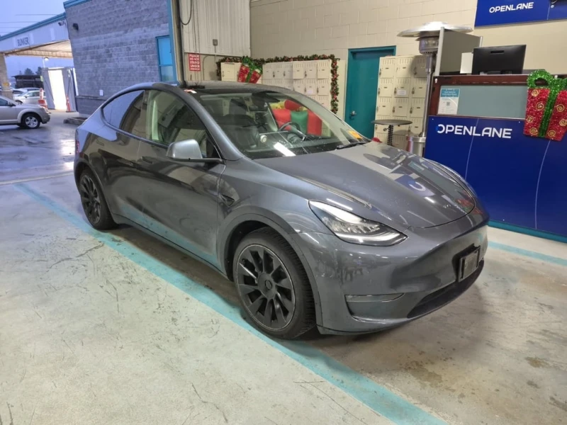 Tesla Model Y * STANDARD RANGE REAR WHEEL DRIVE * CARFAX * БЕЗ П, снимка 2 - Автомобили и джипове - 53231708