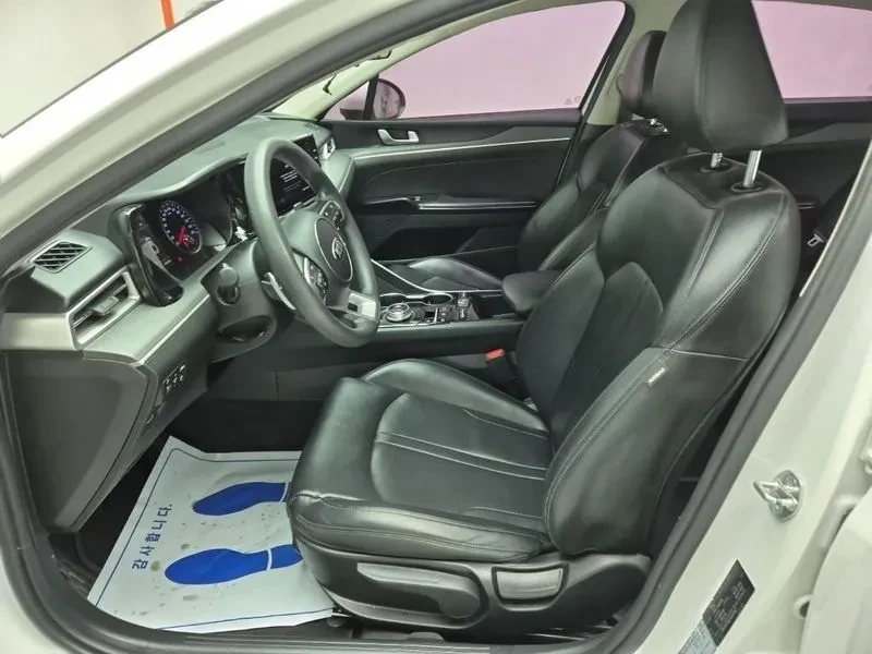 Kia K5 2.0 TRENDY, снимка 14 - Автомобили и джипове - 56304817