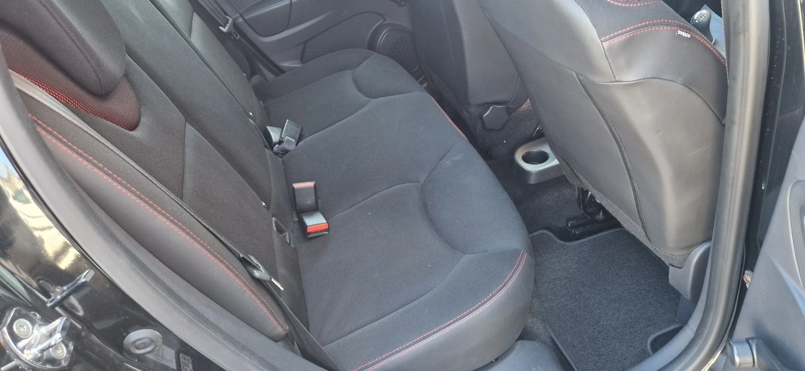 Renault Clio 1.2 i GAZ | Mobile.bg — изображение 11