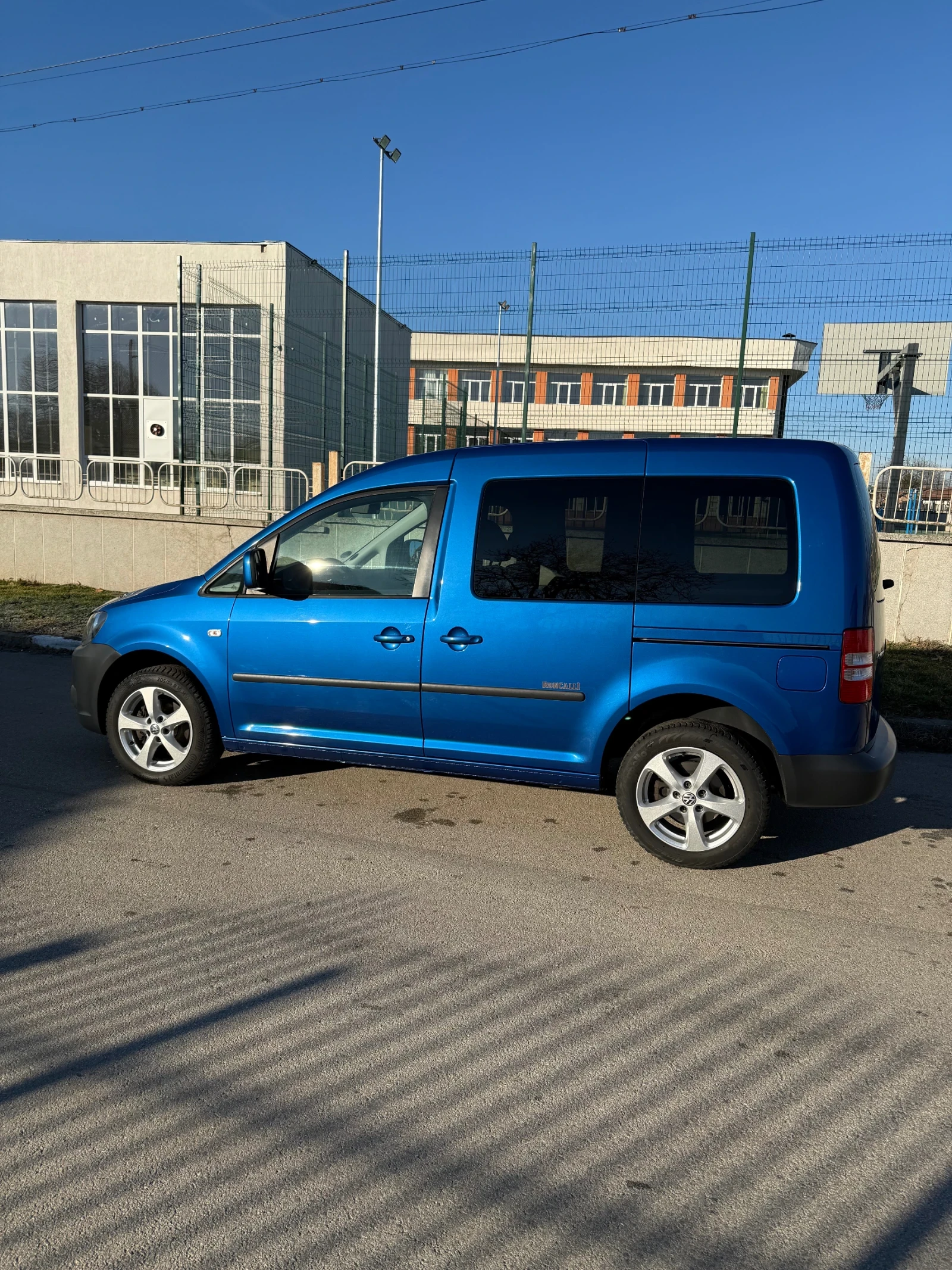 VW Caddy 1.6TDI - изображение 3