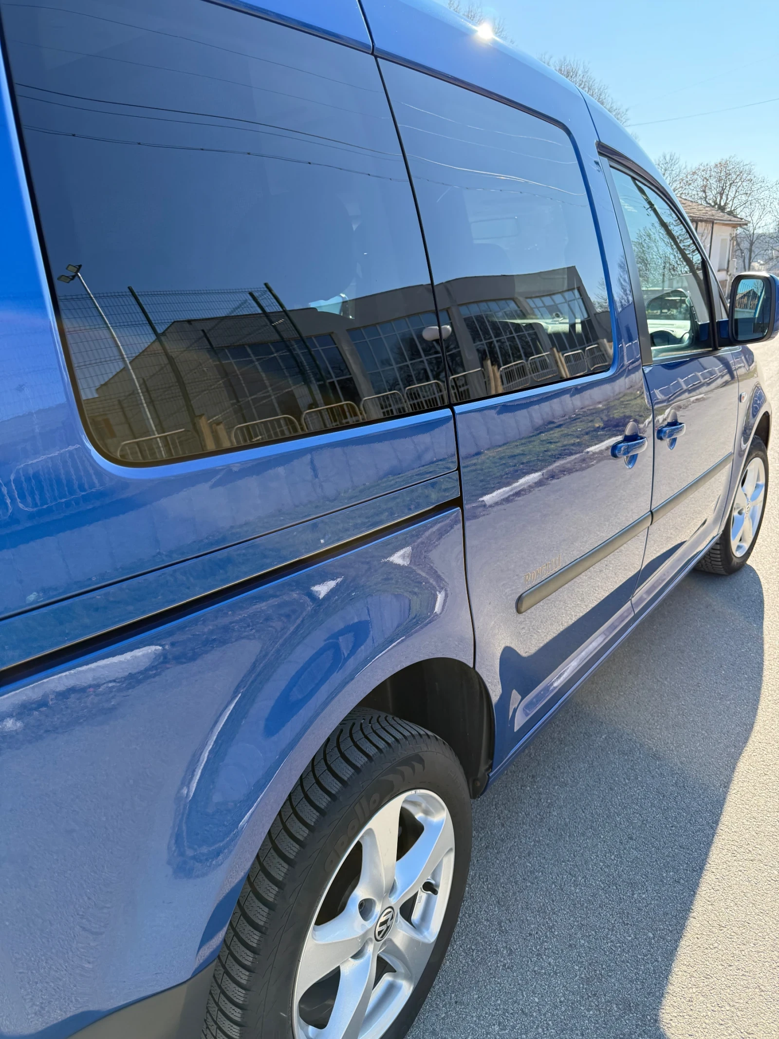 VW Caddy 1.6TDI - изображение 4