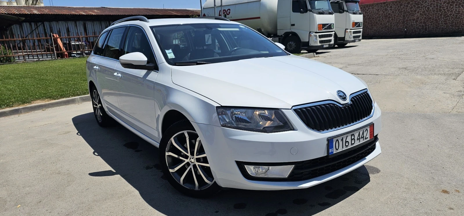 Skoda Octavia 2.0TDI 150H.P EDITION - изображение 2