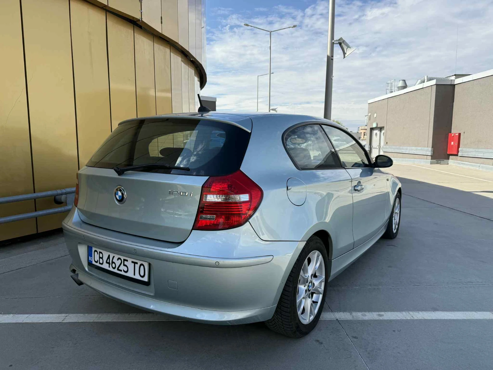 BMW 120  - изображение 4