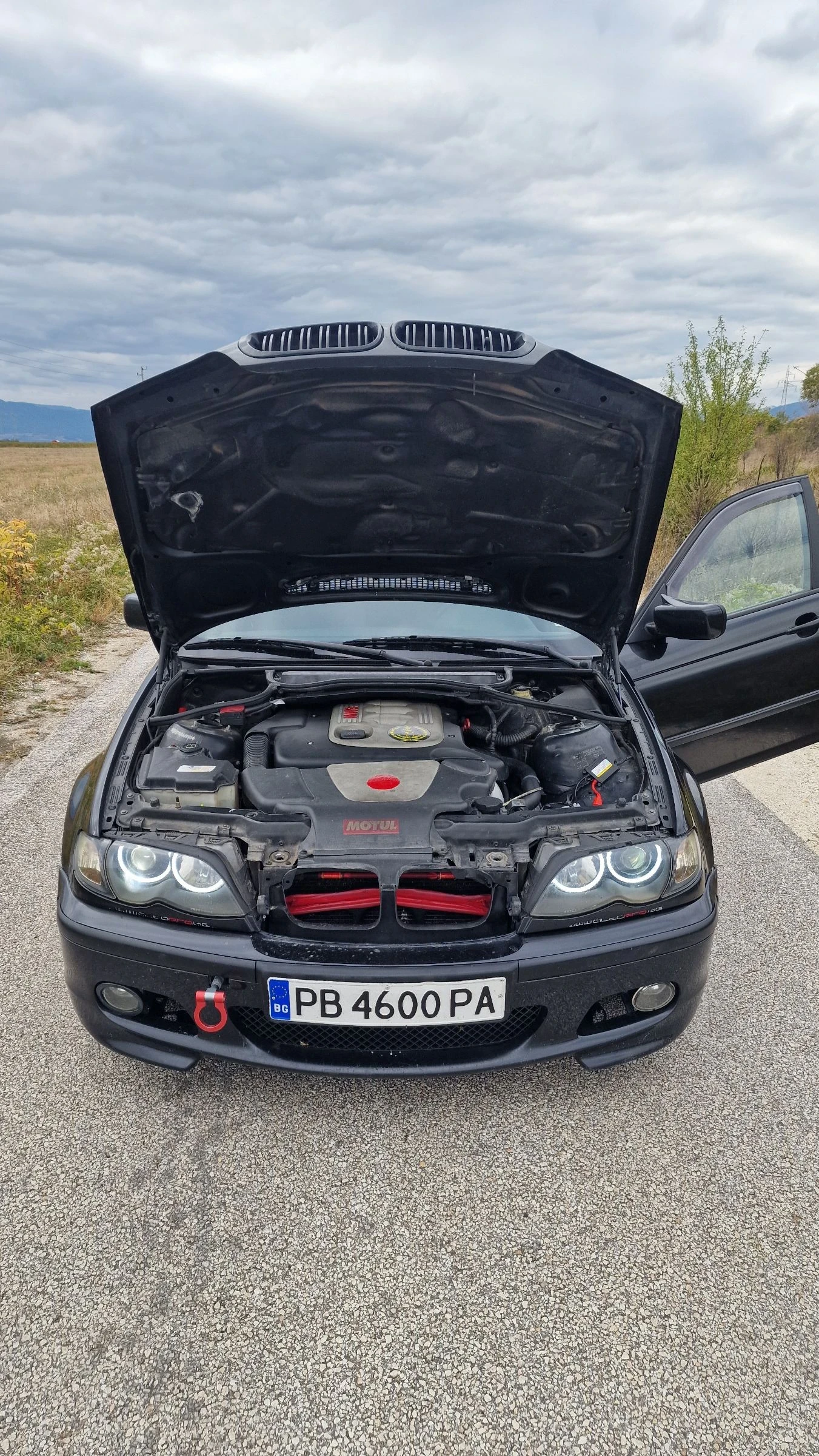 BMW 320  - изображение 8