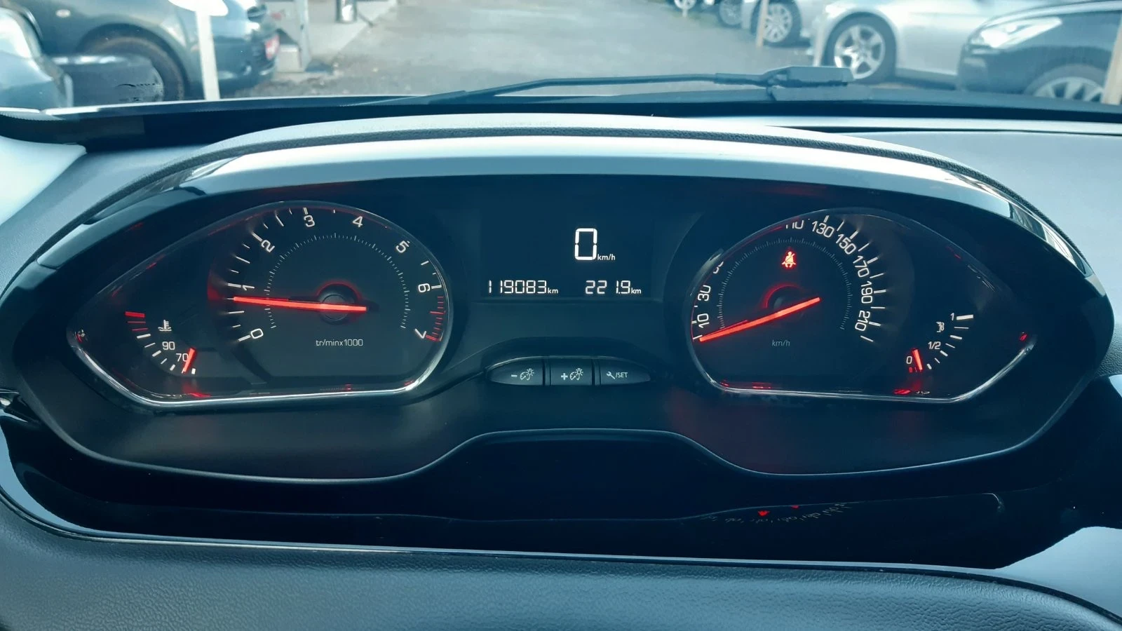 Peugeot 208 1, 4I-95 k.s.-119000 km.   | Mobile.bg   11