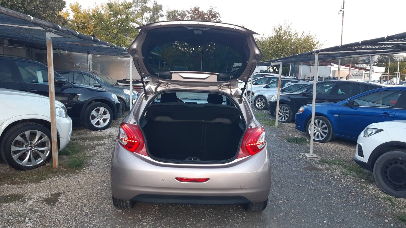 Peugeot 208 1, 4I-95 k.s.-119000 km. ТОП СЪСТОЯНИЕ - изображение 7