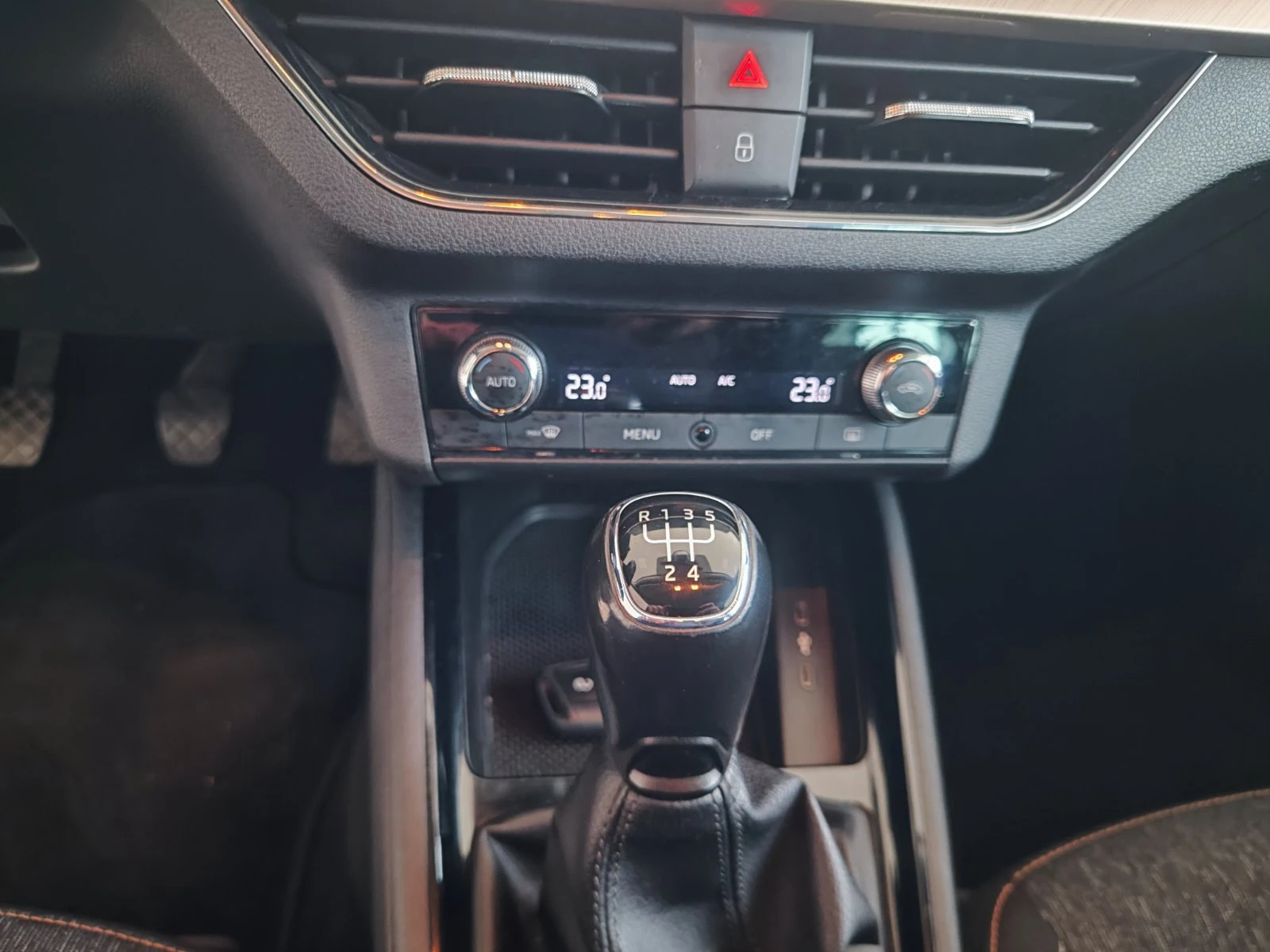 Skoda Scala STYLE 1, 0 TSI 95, 00 к.с. 5МТ Газ - изображение 10