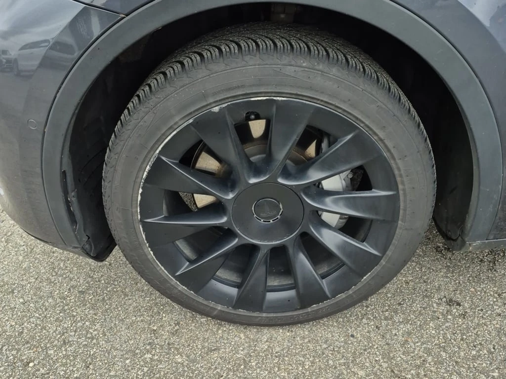 Tesla Model Y * STANDARD RANGE REAR WHEEL DRIVE * CARFAX * ��� � | Mobile.bg � ����������� 6