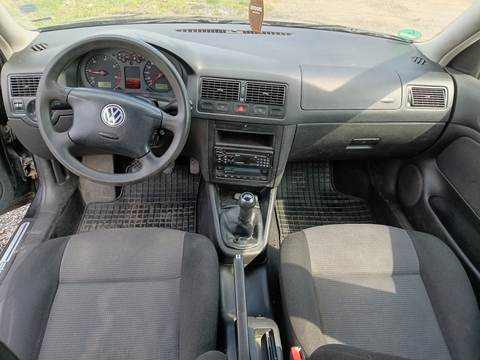 VW Golf 1.9tdi, снимка 7 - Автомобили и джипове - 53864888