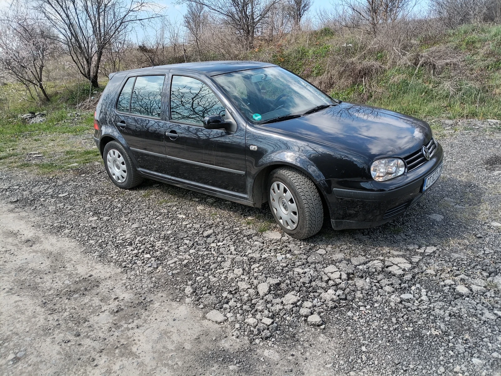 VW Golf 1.9tdi, снимка 2 - Автомобили и джипове - 53864888