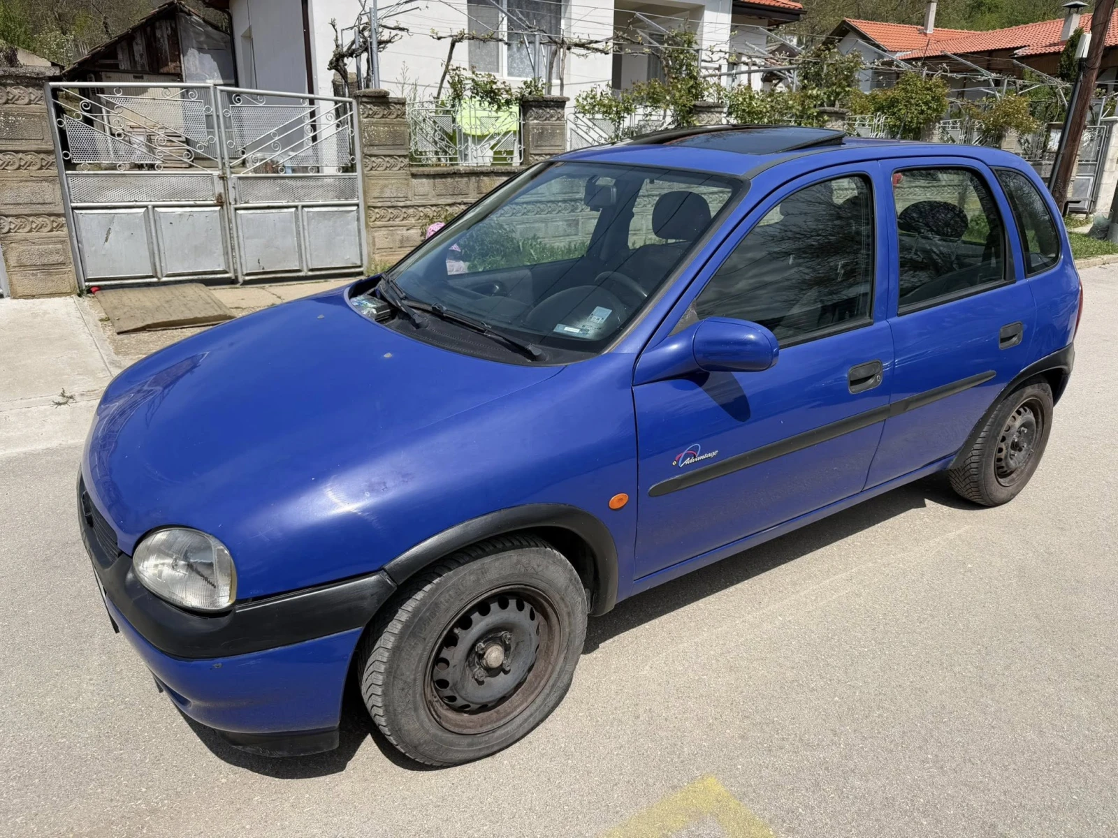 Opel Corsa 1.0 без ръжда, снимка 12 - Автомобили и джипове - 54296772