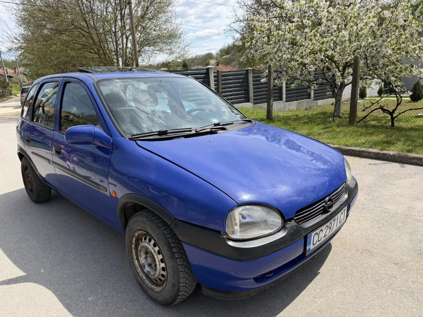 Opel Corsa 1.0 без ръжда