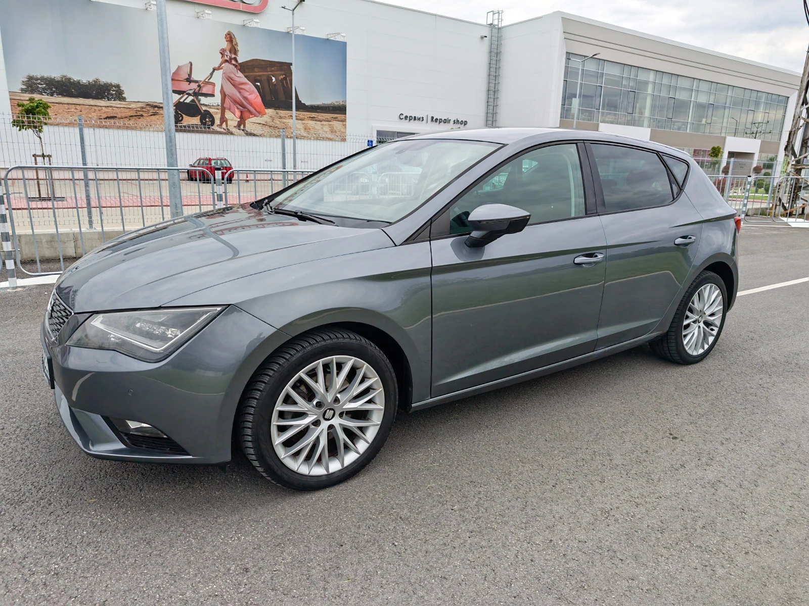 Seat Leon 1.6 TDI NAVI MATRIX to, снимка 2 - Автомобили и джипове - 54386988