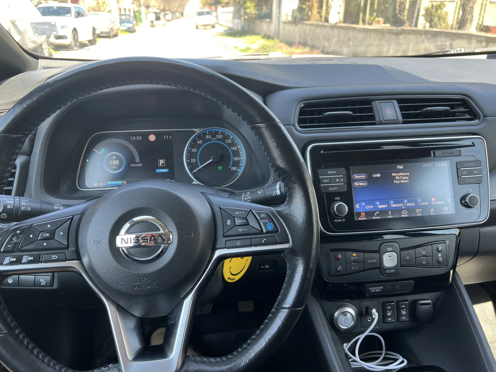 Nissan Leaf  N-Connecta, снимка 5 - Автомобили и джипове - 54704246