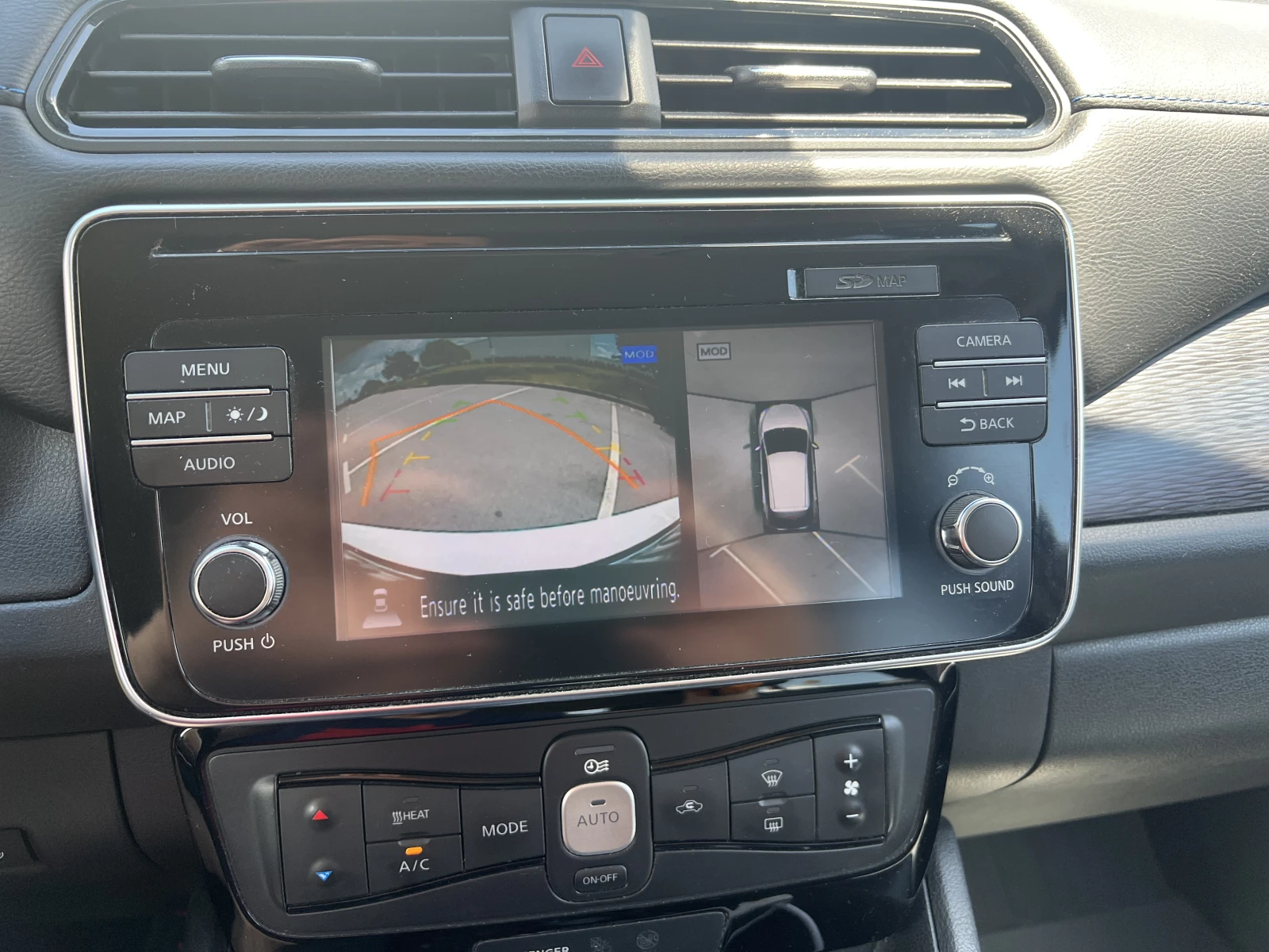 Nissan Leaf  N-Connecta, снимка 6 - Автомобили и джипове - 54704246