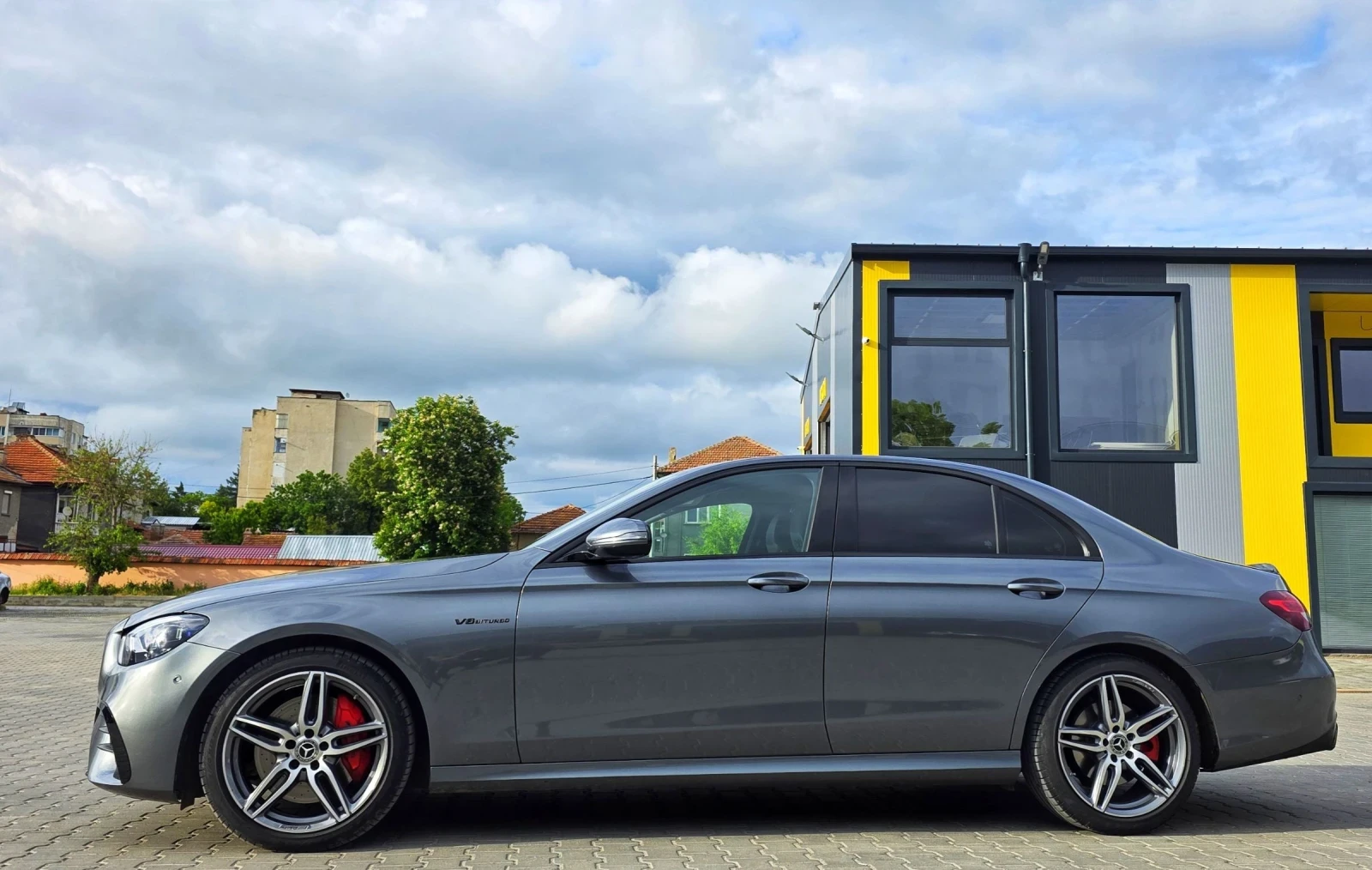 Mercedes-Benz E 400 AMG 4MATIC , снимка 8 - Автомобили и джипове - 54792095