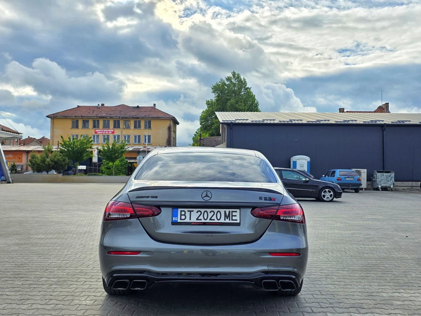 Mercedes-Benz E 400 AMG 4MATIC , снимка 4 - Автомобили и джипове - 54792095