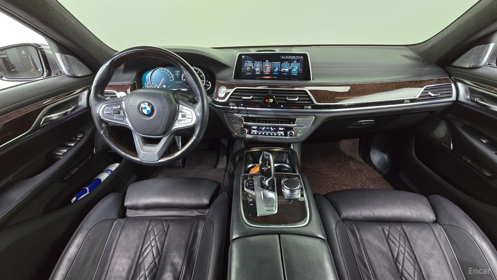 BMW 750 Li xDrive Prestige* МОНИТОРИ* МАСАЖИ* 360* ECS, снимка 5 - Автомобили и джипове - 55607561
