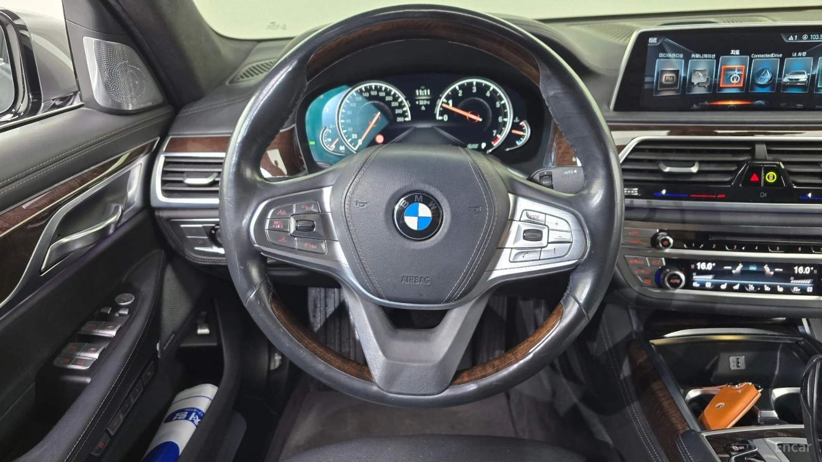 BMW 750 Li xDrive Prestige* МОНИТОРИ* МАСАЖИ* 360* ECS, снимка 12 - Автомобили и джипове - 55607561