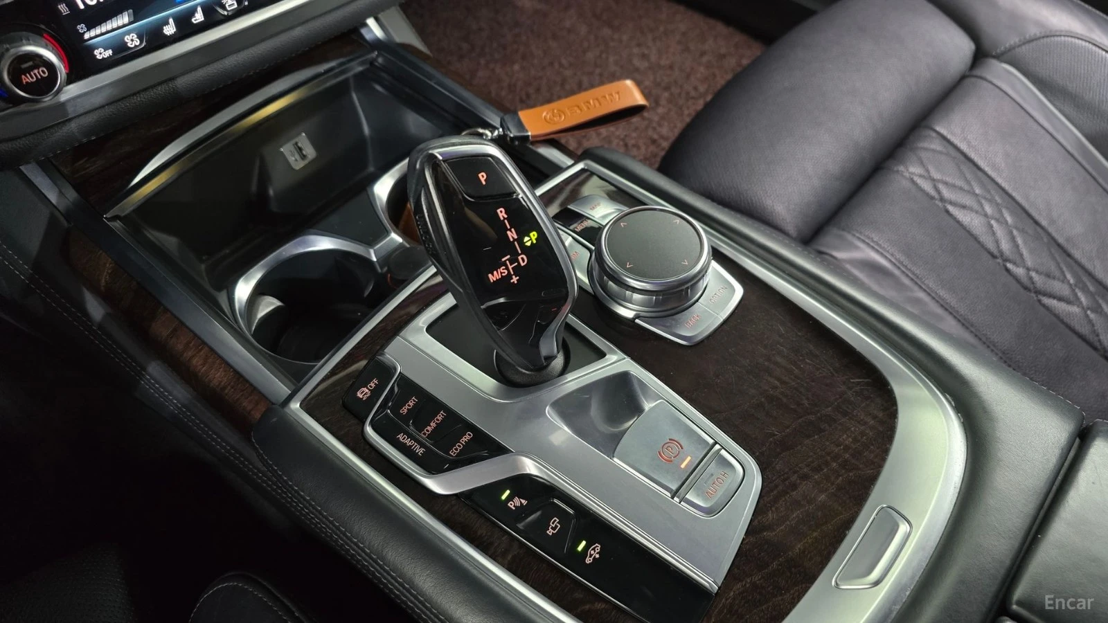 BMW 750 Li xDrive Prestige* МОНИТОРИ* МАСАЖИ* 360* ECS, снимка 7 - Автомобили и джипове - 55607561