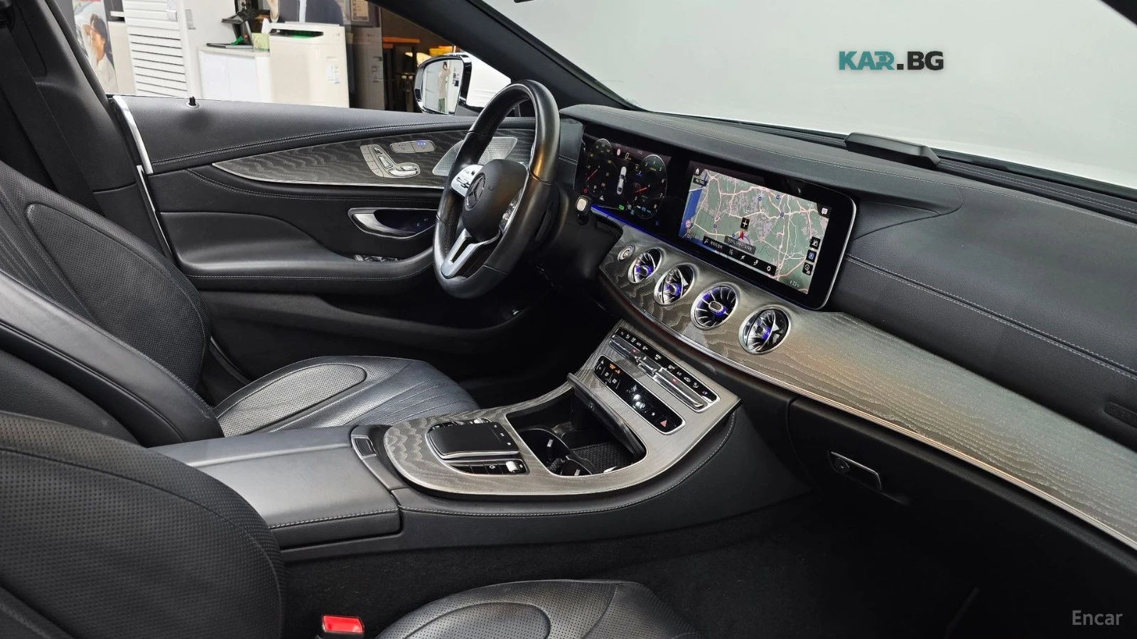 Mercedes-Benz CLS 450 4MATIC AMG* HUD* 360* ОБДУХ* НАВИ* ПАНО, снимка 16 - Автомобили и джипове - 56133876