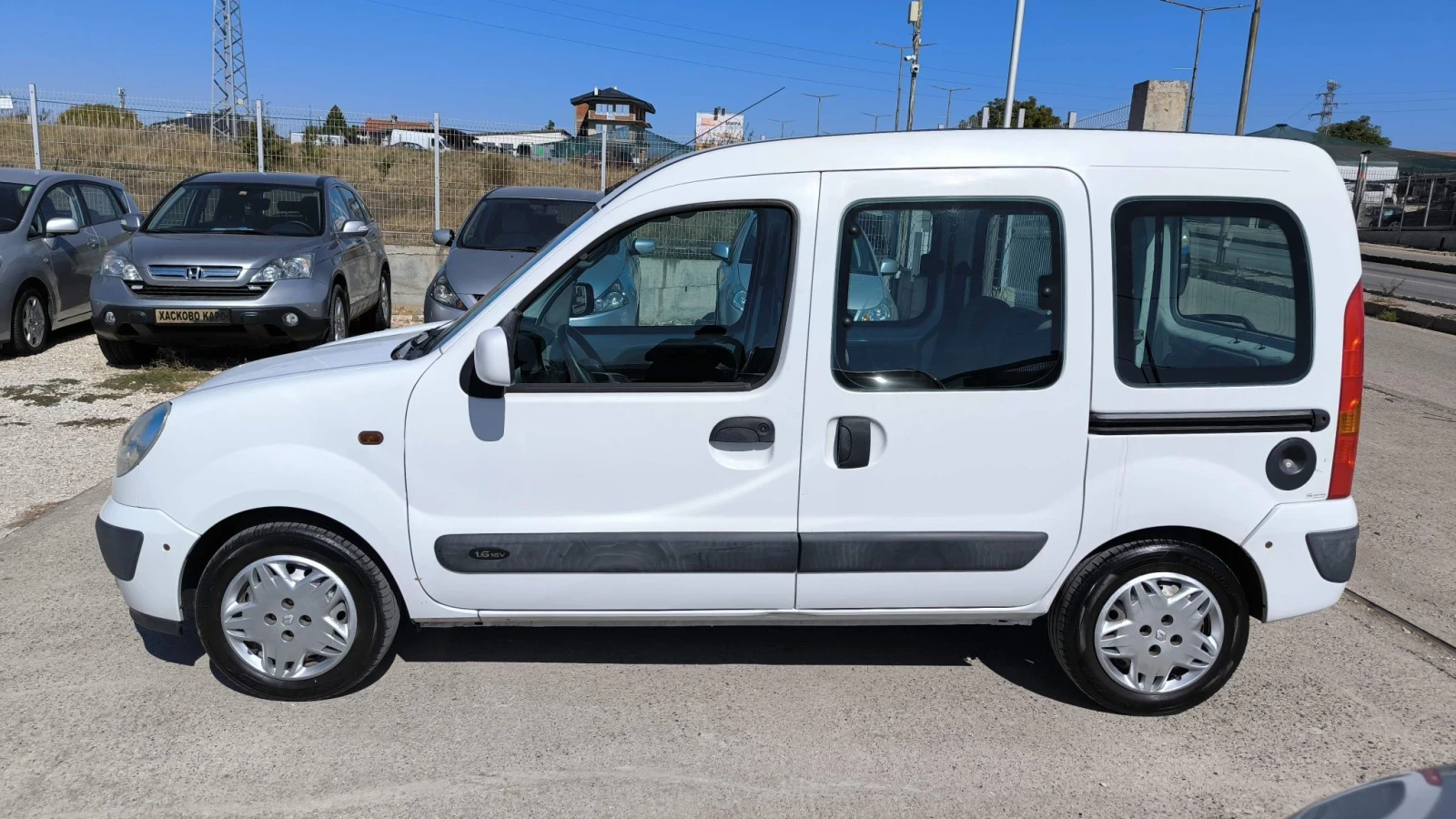 Renault Kangoo 1.6i, снимка 6 - Автомобили и джипове - 56374186