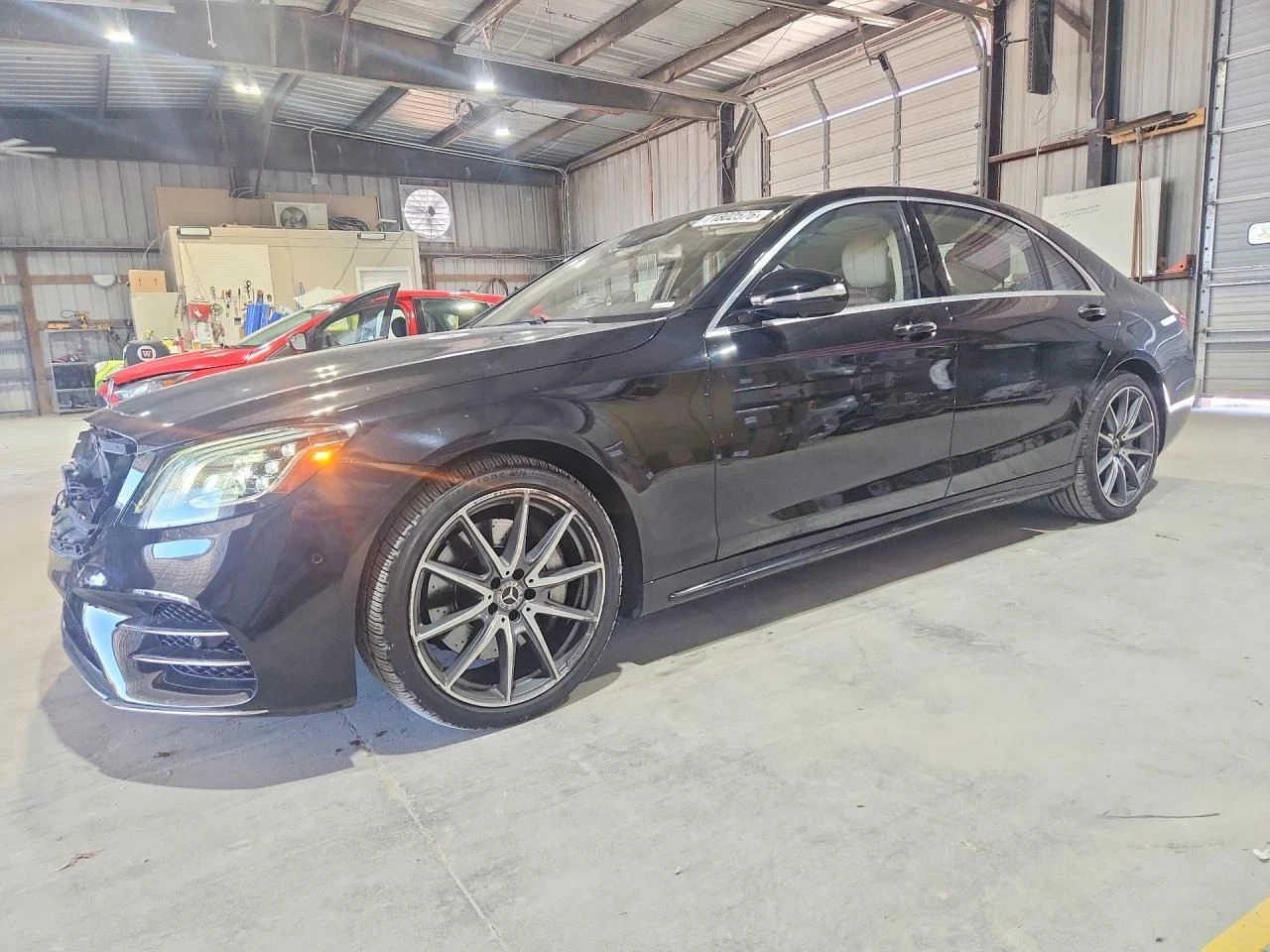 Mercedes-Benz S 560