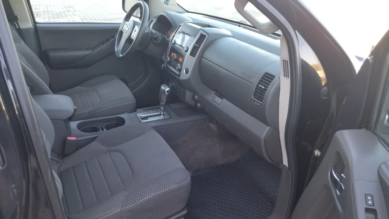 Nissan Frontier 4.0 v6 262kc.PRO-4X AVTOMAT 4X4, снимка 10 - Автомобили и джипове - 47634658