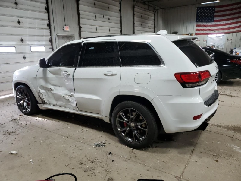 Jeep Grand cherokee SRT-8 6.4 Обдух* Дистроник* 8ZF* Пано* LED* , снимка 6 - Автомобили и джипове - 48402300