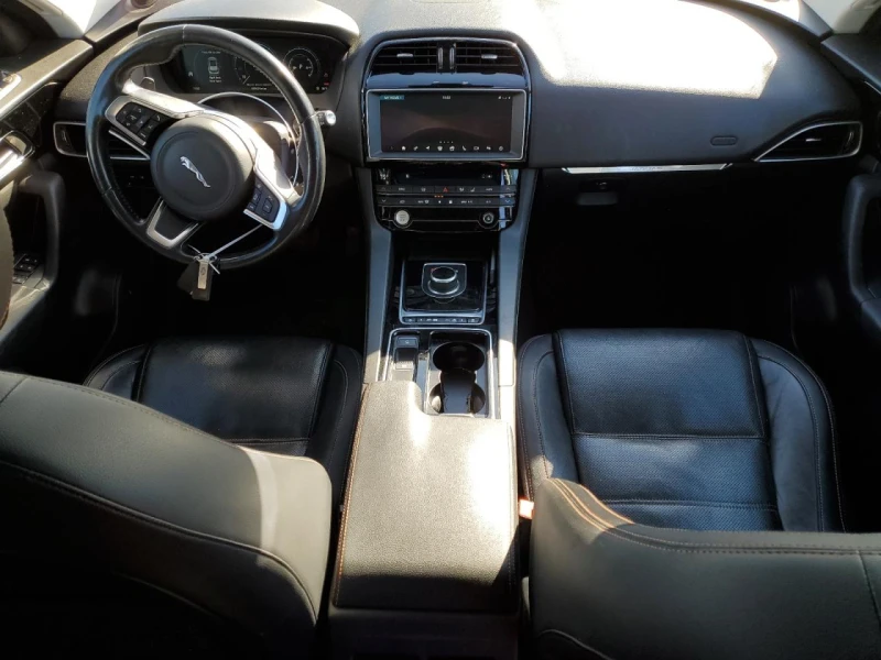 Jaguar F-PACE PRESTIGE* Digital Cockpit* FULL, снимка 8 - Автомобили и джипове - 49435738