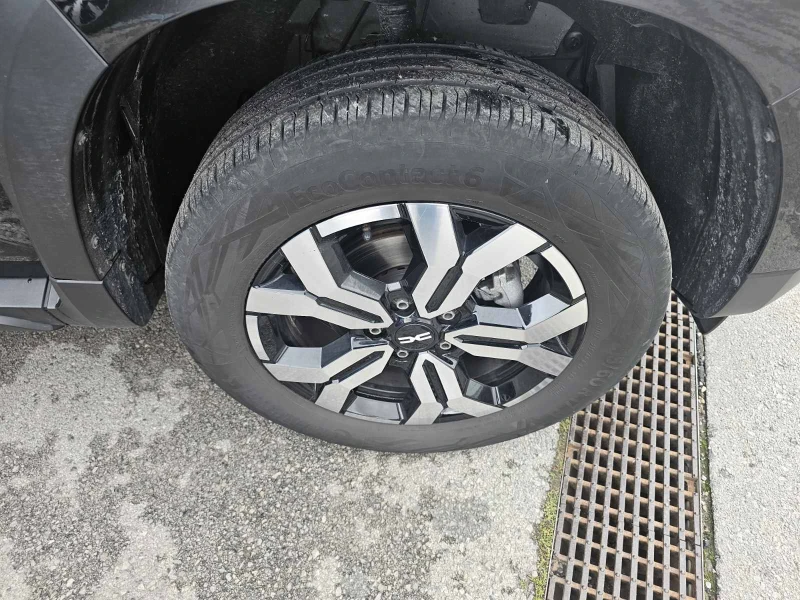 Dacia Duster 1.0 TCe 90 Stop&Start LPG, снимка 15 - Автомобили и джипове - 52501833