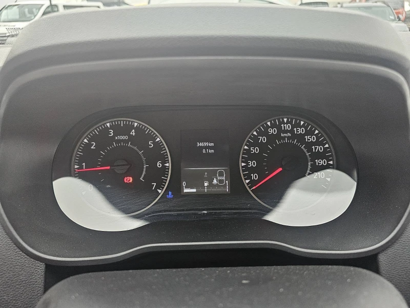 Dacia Duster 1.0 TCe 90 Stop&Start LPG, снимка 8 - Автомобили и джипове - 52501833