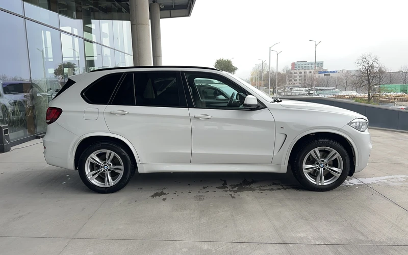 BMW X5 xDrive40d M Sport, снимка 3 - Автомобили и джипове - 52576152