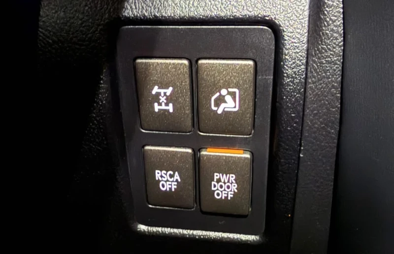 Lexus LX ЧИСТА ИСТОРИЯ * * CARFAX * * АВТО КРЕДИТ * * , снимка 12 - Автомобили и джипове - 52831433