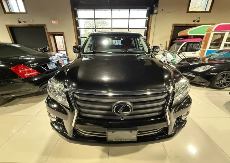 Lexus LX ЧИСТА ИСТОРИЯ * * CARFAX * * АВТО КРЕДИТ * * , снимка 2 - Автомобили и джипове - 52831433