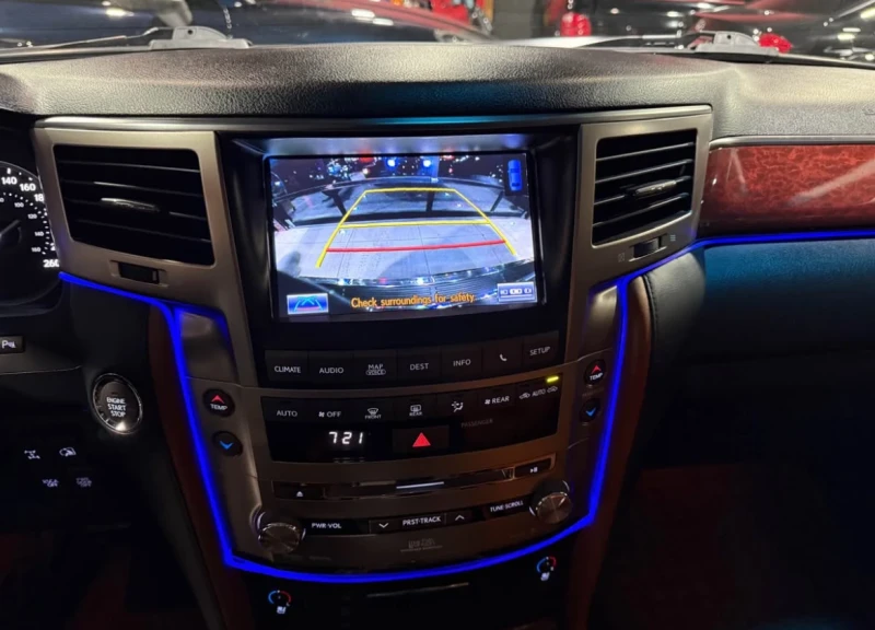 Lexus LX ЧИСТА ИСТОРИЯ * * CARFAX * * АВТО КРЕДИТ * * , снимка 8 - Автомобили и джипове - 52831433