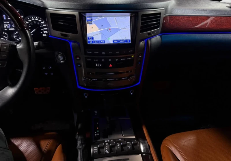 Lexus LX ЧИСТА ИСТОРИЯ * * CARFAX * * АВТО КРЕДИТ * * , снимка 7 - Автомобили и джипове - 52831433