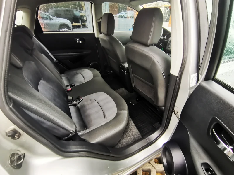 Nissan Qashqai 1.6i * Facelift* * Отличен * , снимка 9 - Автомобили и джипове - 52875220