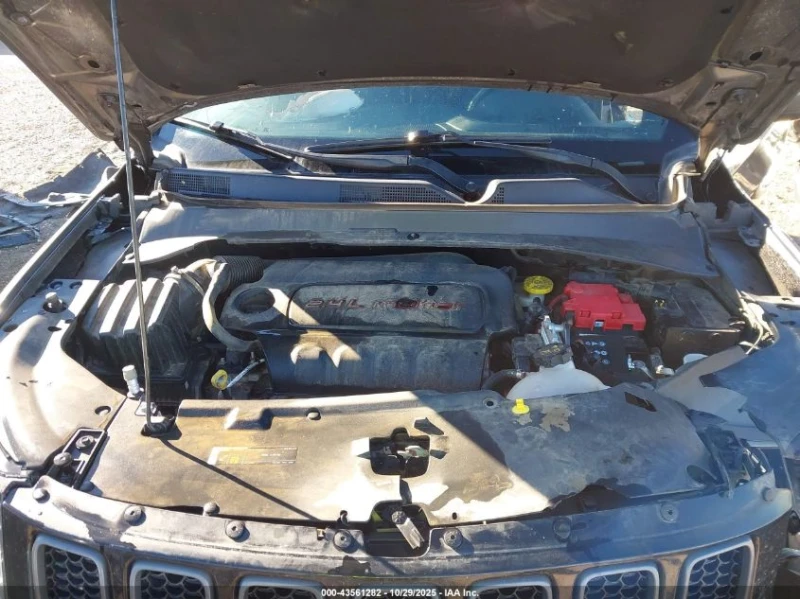 Jeep Compass 2.4L I-4 VVT, 180HP Front Wheel Drive, снимка 12 - Автомобили и джипове - 53098274