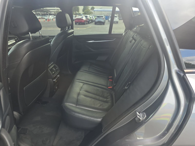 BMW X5 M* SPORT* ПОДГРЕВ* КАМЕРА* КЕЙЛЕС* LANE* ASSIST* , снимка 12 - Автомобили и джипове - 53166649